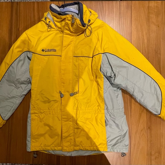 Vintage Columbia ski jacket in excellent condition. - Picture 3 of 4